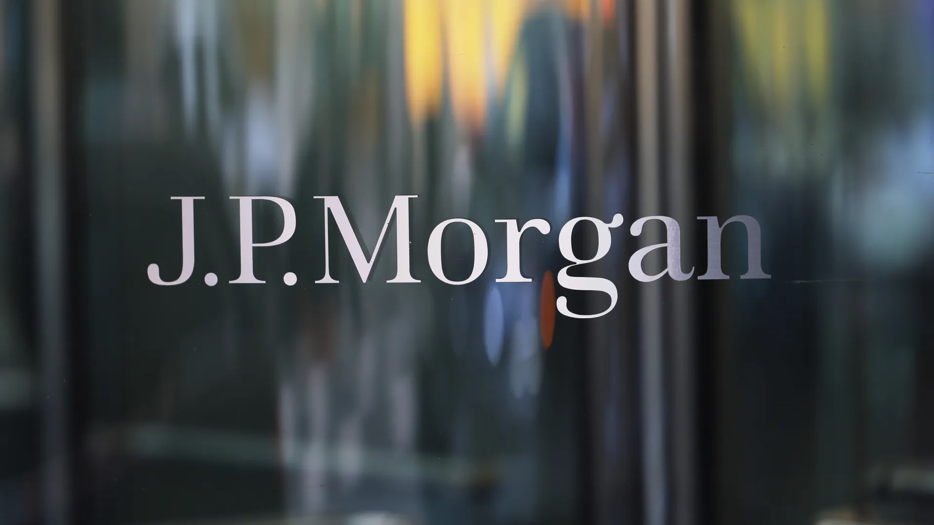 摩根大通、富國銀行等銀行怎麼賺錢？如何用美國大銀行股的財報數據簡單觀察美國經濟？